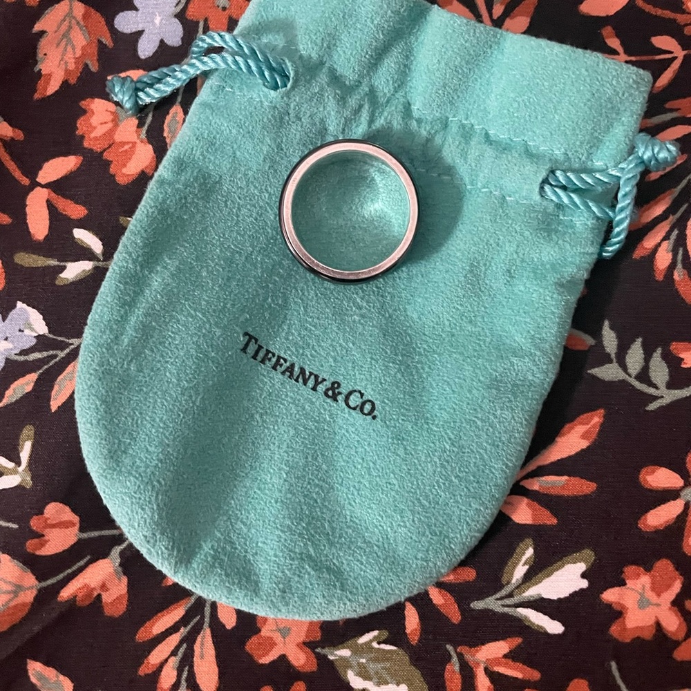T&co. Ring - Picture 8 of 9